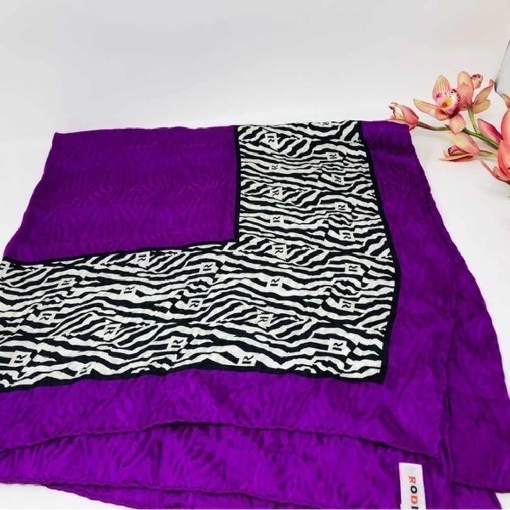 RODIER -  SQUARE SCARF - SEAGULL PURPLE BLK‎ WHITE . Silk  VTG(DT1